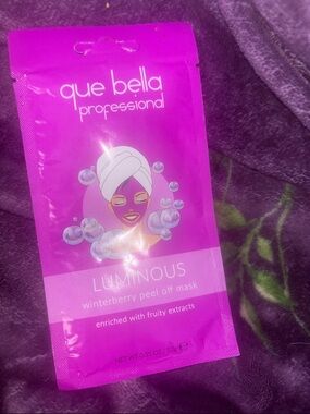 Que Bella Professional Luminous Winterberry Peel-Off Mask - Pink